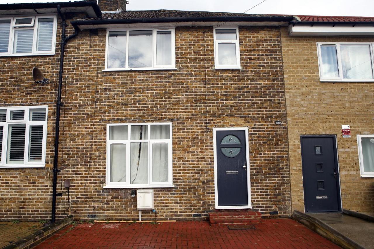 3-Bed House With Parking Near London O2公寓 外观 照片