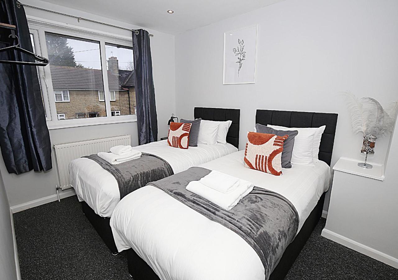 3-Bed House With Parking Near London O2公寓 外观 照片